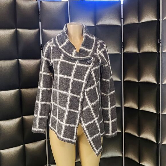 Ellen Tracy cardigan   - Picture 6 of 6